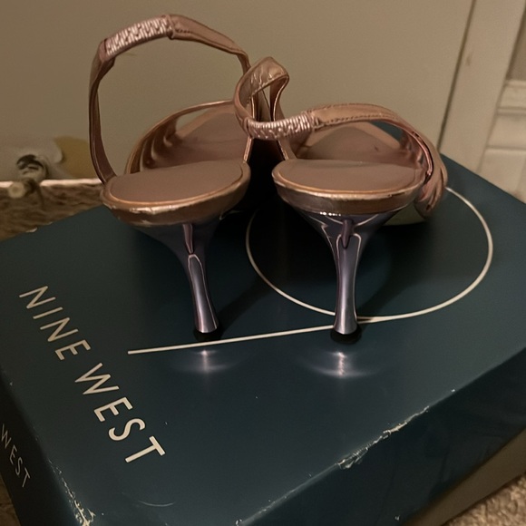 Women’s pale pink sandels - Picture 5 of 6